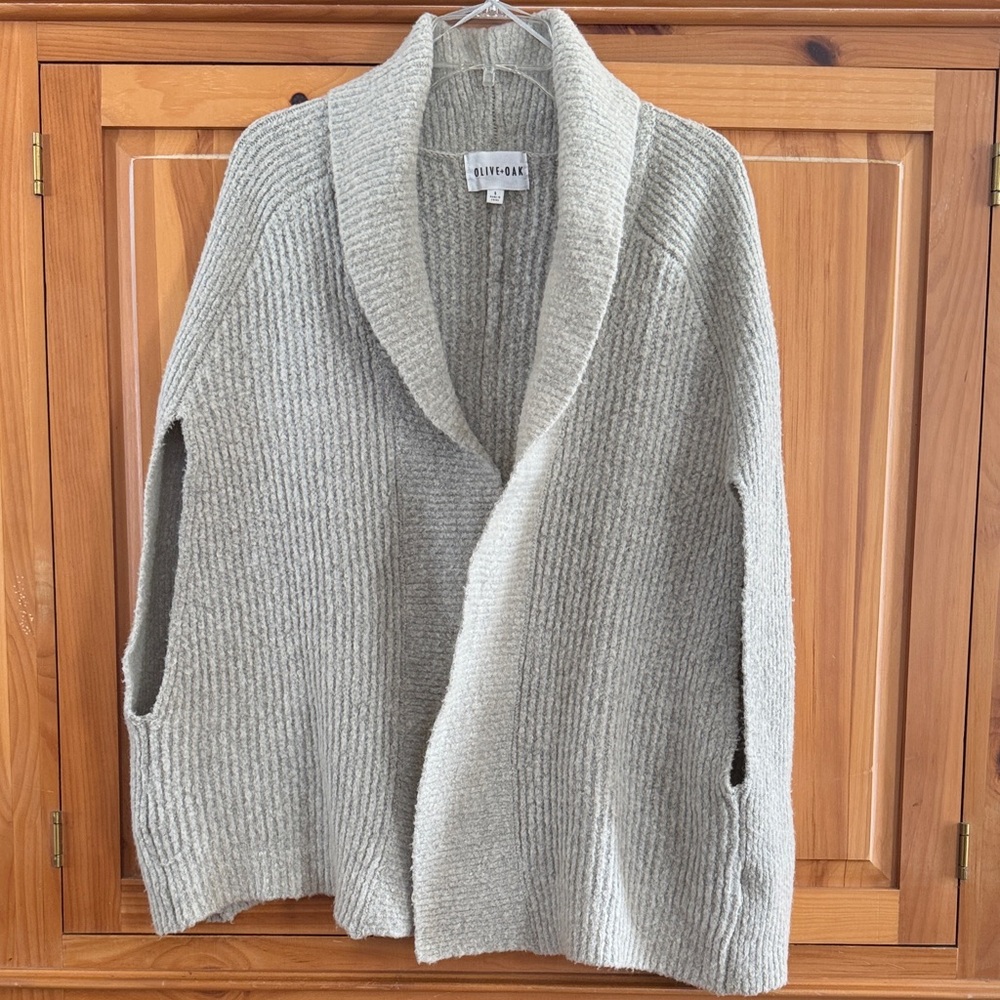 Olive and Oak womens small Gray Sweater vest